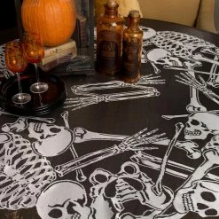 Heritage Lace Lace And Bones Round Table Topper Pillows